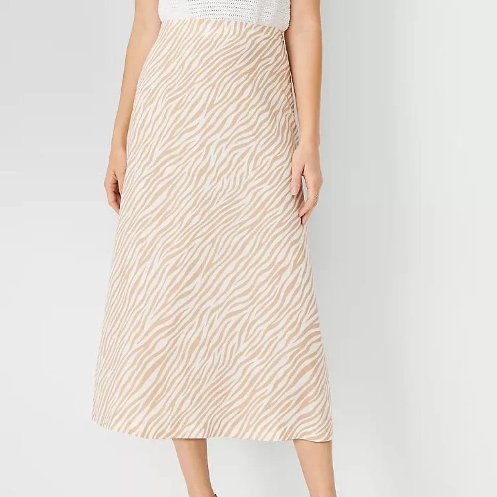 New Ann Taylor Zebra Stripe Slip Skirt - Picture 1 of 2